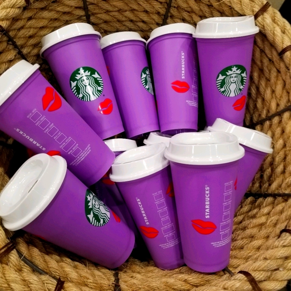 Starbucks color changing lips cup